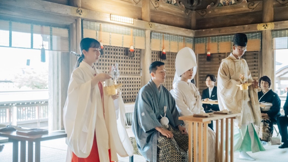 福岡エリア神社挙式披露宴1着セットプラン
